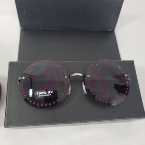Brian Atwood Sunglasses for Women on Sale up to 90% Off  display picture 2